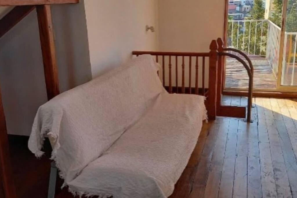 Loft Privado Cerro Alegre, Estilo Buhardilla. Apartment *